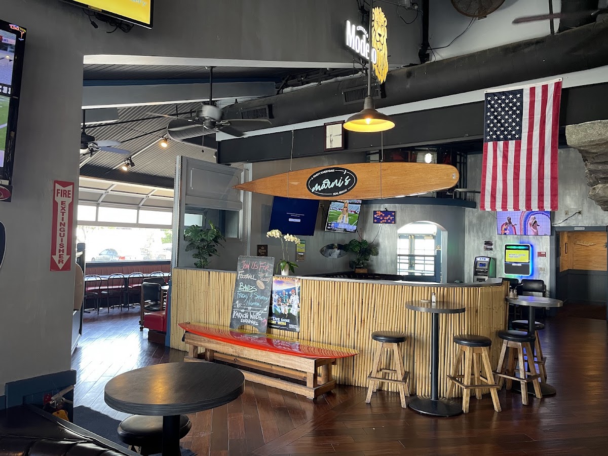 Marni's — Seal Beach