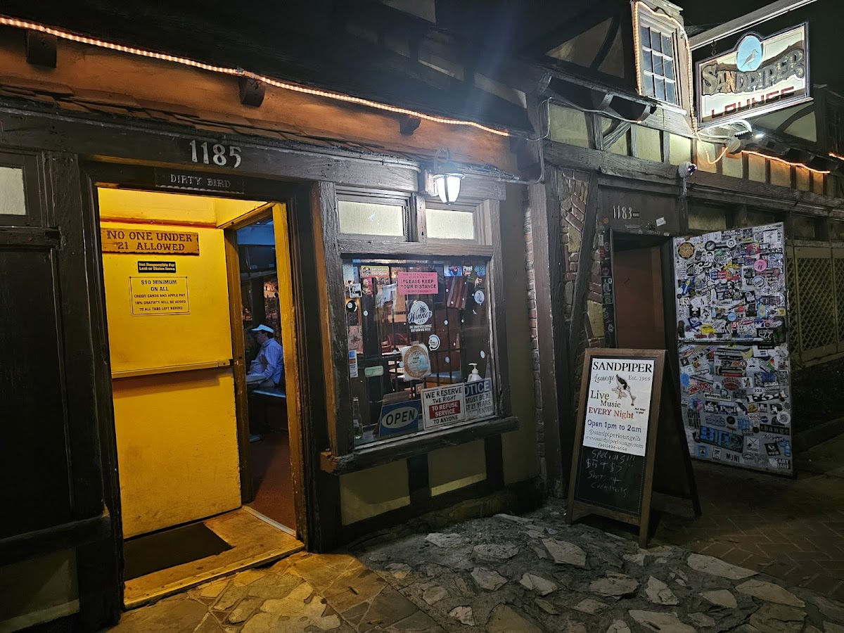 Sandpiper Lounge — Laguna Beach